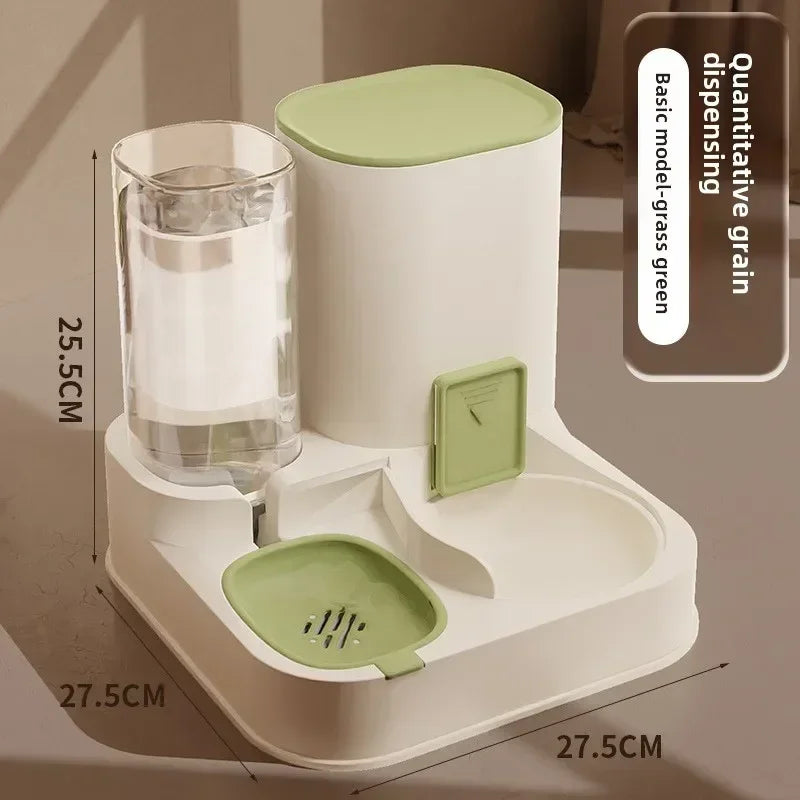 "2-in-1 automatic feeder and water dispenser for cats and dogs, with separate food and water bowls to provide easy feeding and hydration for your pets."