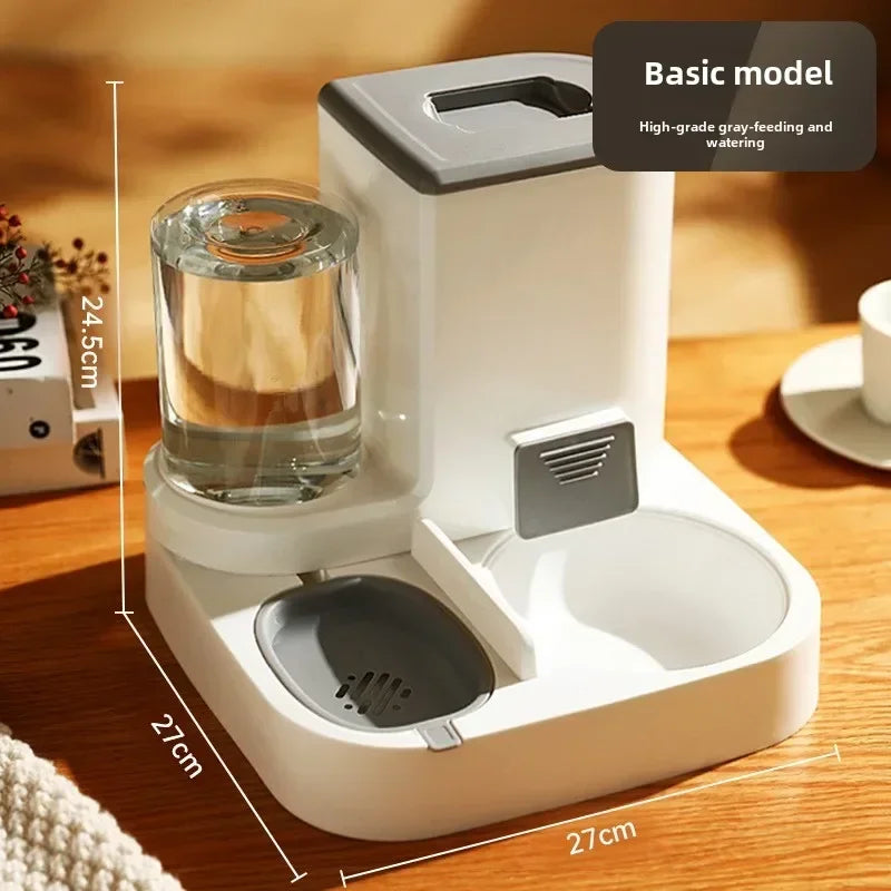 "2-in-1 automatic feeder and water dispenser for cats and dogs, with separate food and water bowls to provide easy feeding and hydration for your pets."