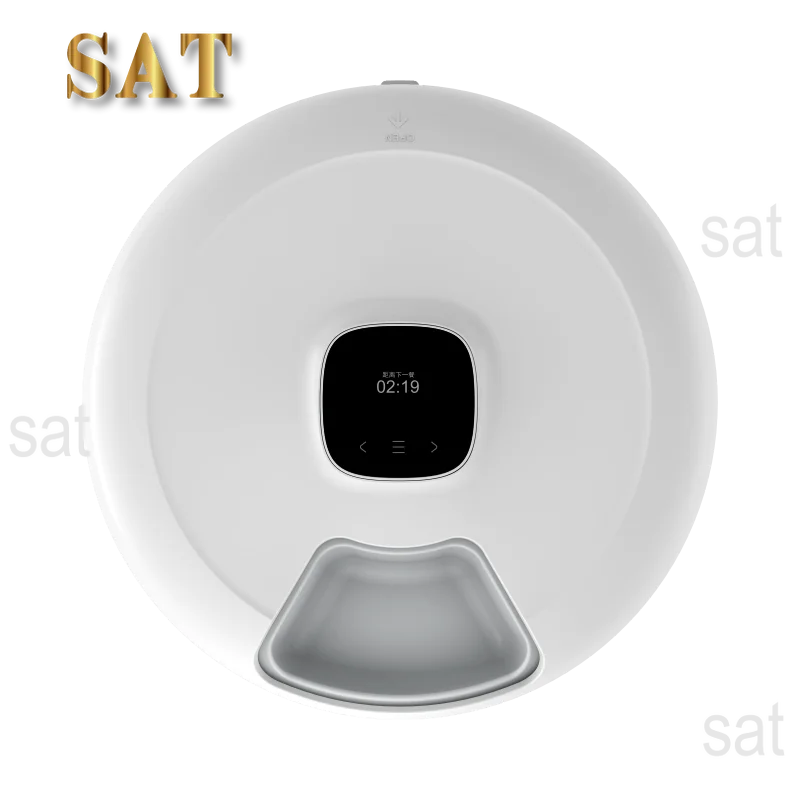 "Smart automatic cat feeder with triple storage for dry food, featuring a stainless steel bowl, spinner lid, and the ability to serve six meals for your pet."